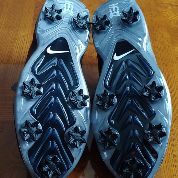 *SOLD*Nike Tiger Woods TW71 FastFit Black Men's - Picture 4 of 8